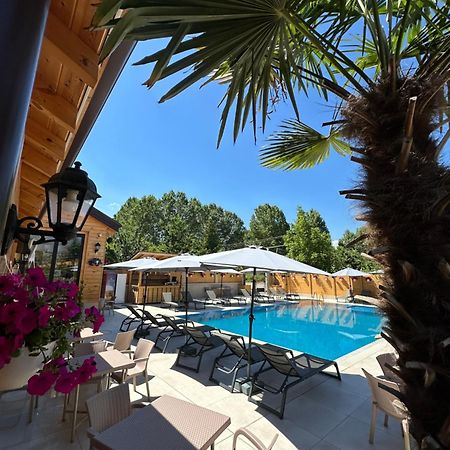 Bujtina Siar Hotel Pogradec Eksteriør billede