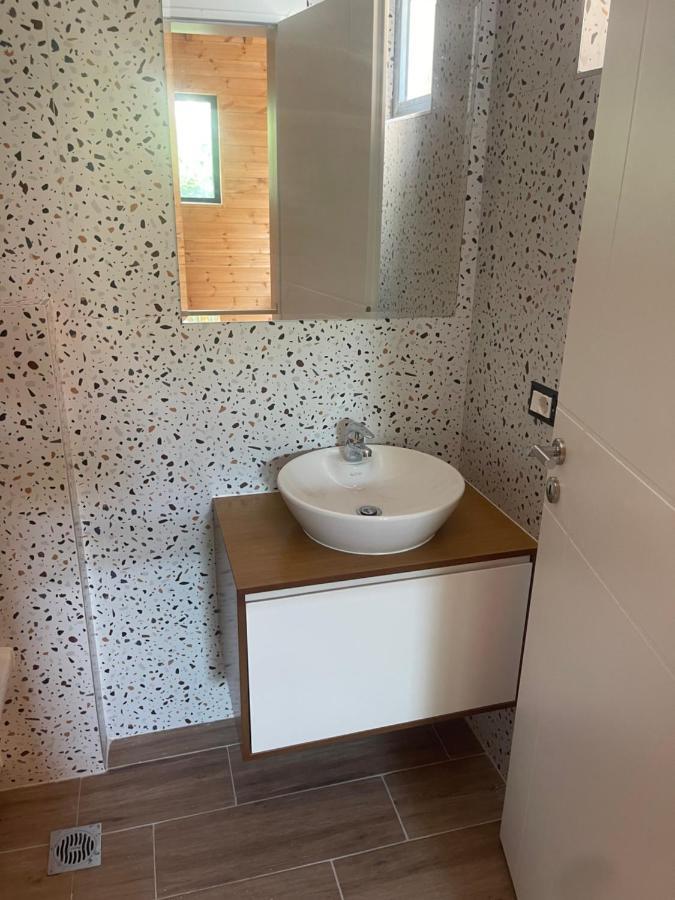 Bujtina Siar Hotel Pogradec Eksteriør billede