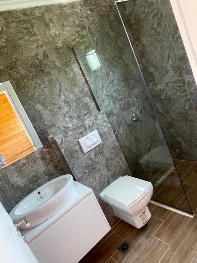 Bujtina Siar Hotel Pogradec Eksteriør billede