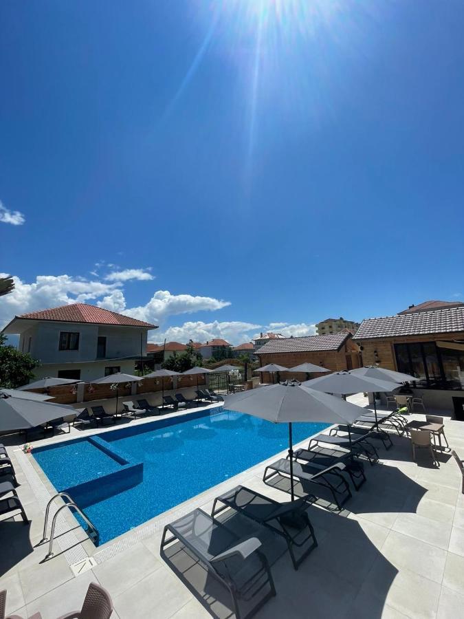 Bujtina Siar Hotel Pogradec Eksteriør billede