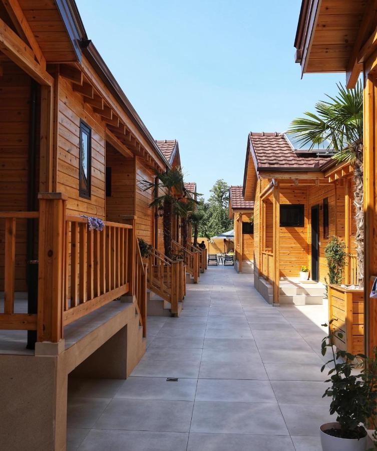 Bujtina Siar Hotel Pogradec Eksteriør billede