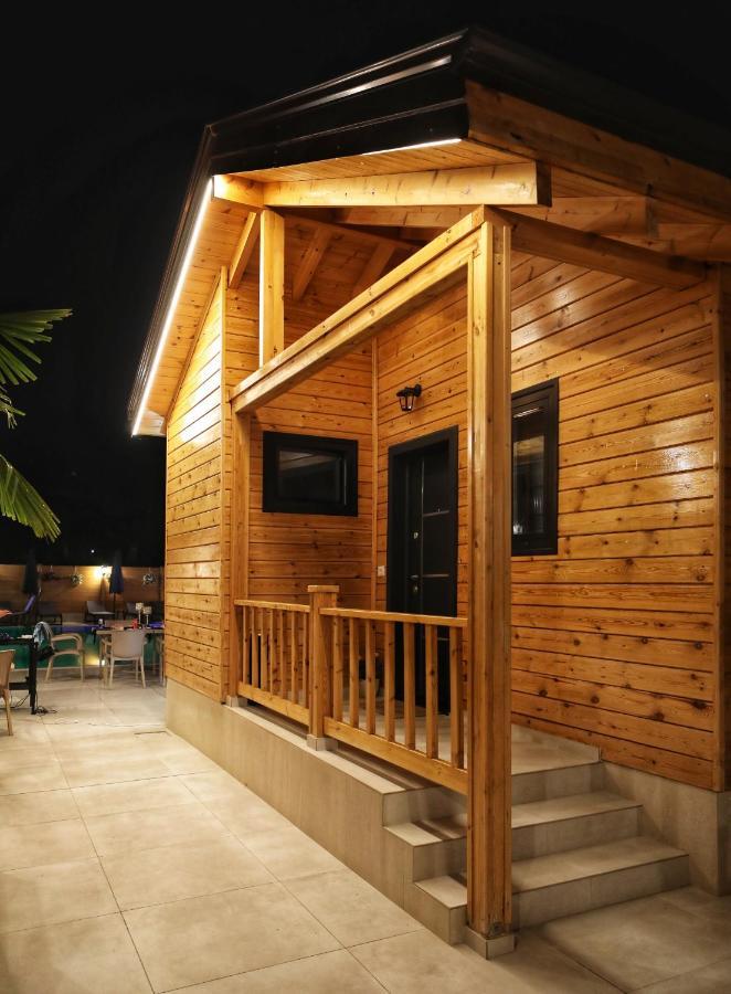 Bujtina Siar Hotel Pogradec Eksteriør billede